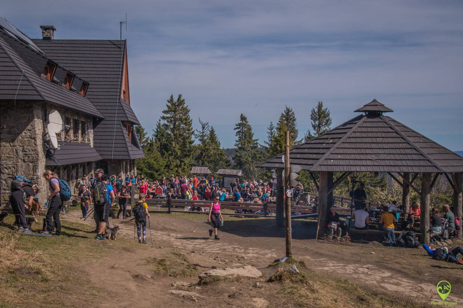 Turbacz szlaki TOP 3 trasy skąd wejść ile się idzie Mapa