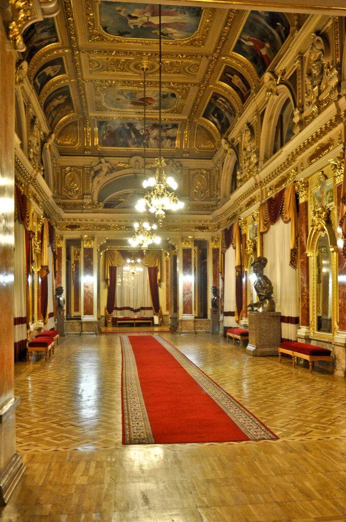 Sala Lustrzana Opera Lwów