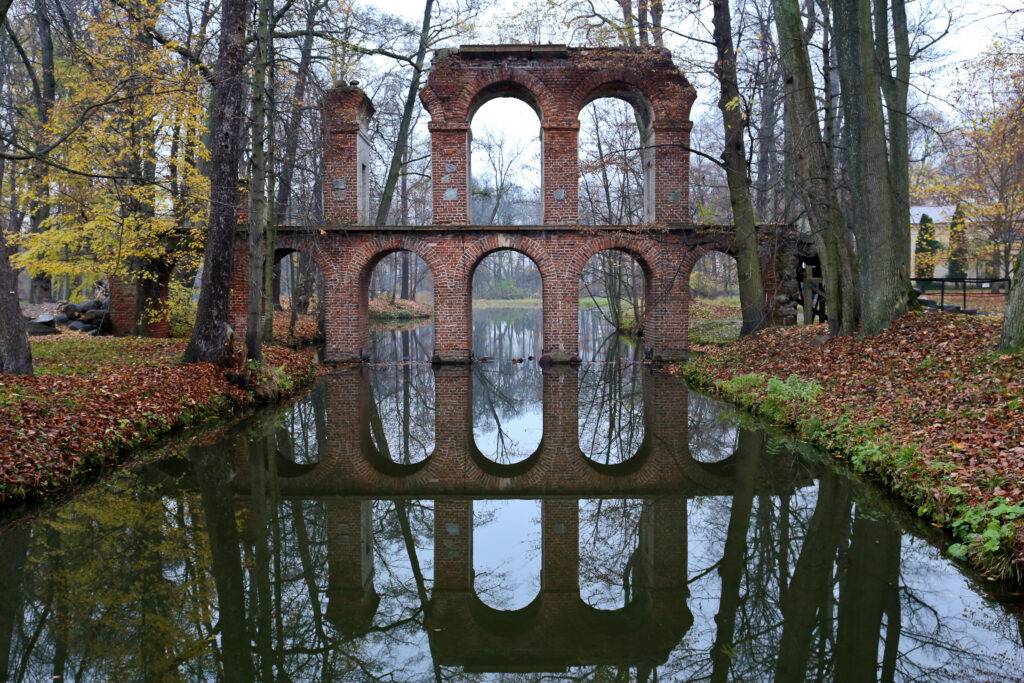 Pałac w Nieborowie i romantyczny Park w Arkadii, łódzkie atrakcje