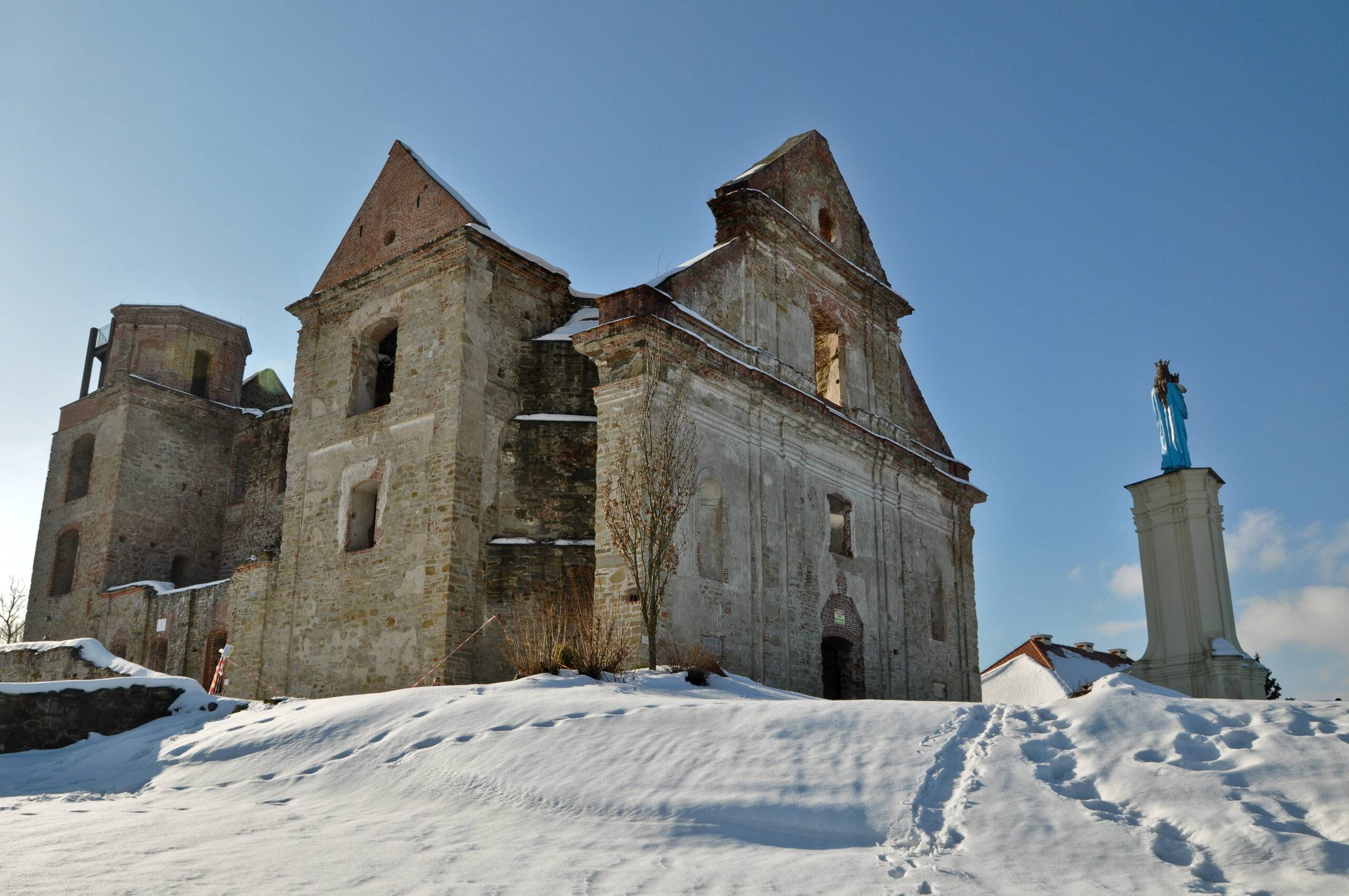 ruiny kościoła karmelitów bosych