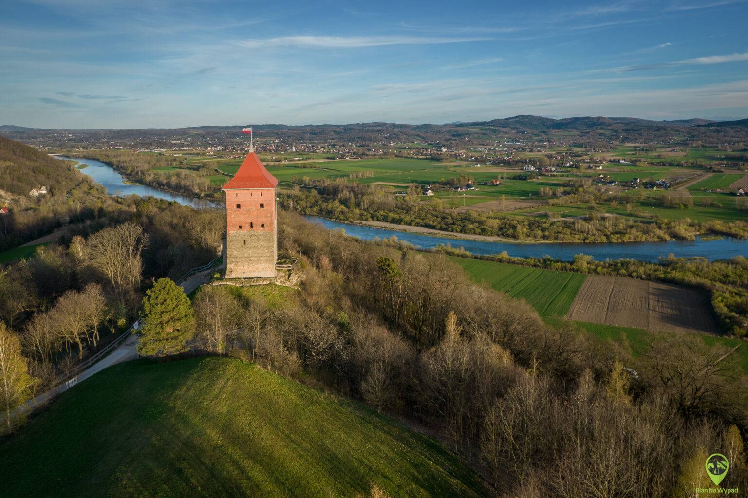 Zamek W Melsztynie Zwiedzanie Atrakcje Dojazd Historia zamek-w-melsztynie-zwiedzanie-atrakcje-dojazd-historia