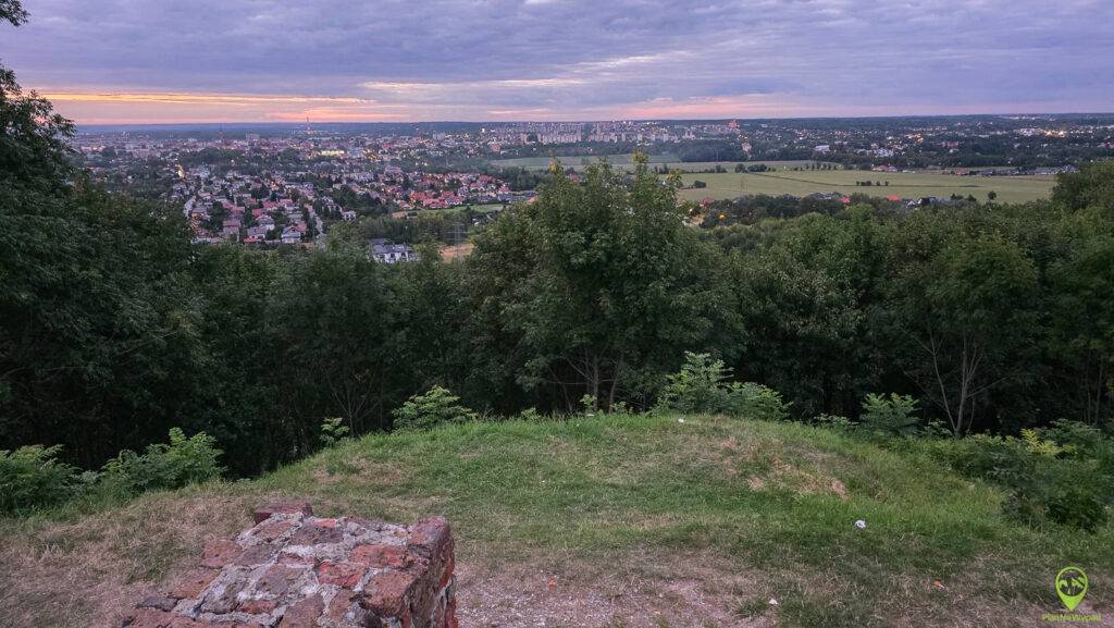 Panorama na Tarnów i atrakcje z Góry Świętego Marcina.