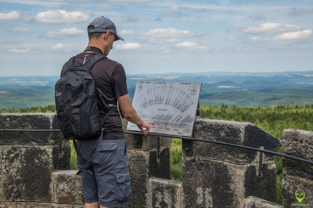 Děčínský Sněžník – zabytkowa kamienna wieża widokowa - Czeska Szwajcaria, atrakcje.