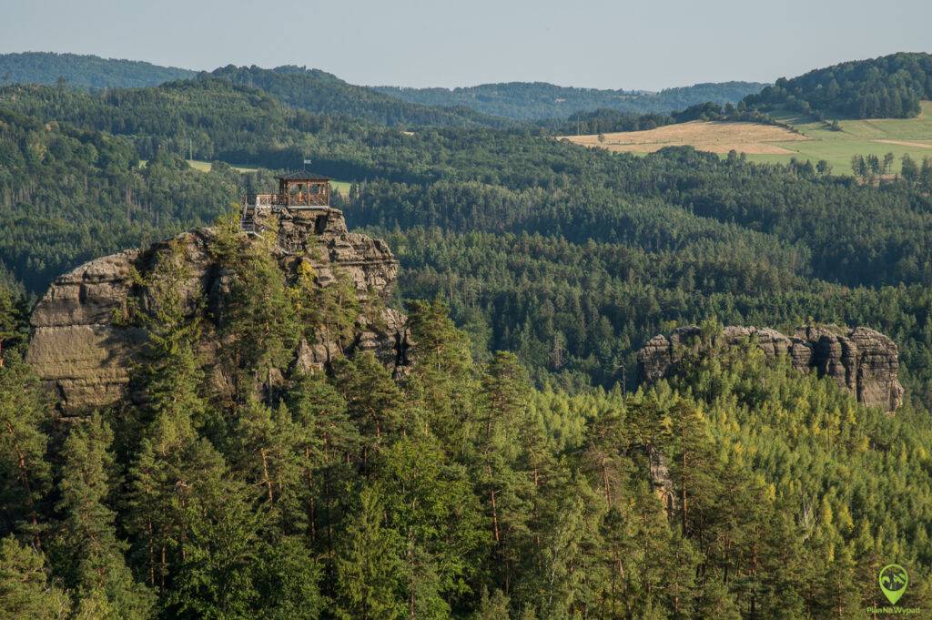 Mariina vyhlídka – drewniana altana na skale, atrakcja w Czeskiej Szwajcarii.