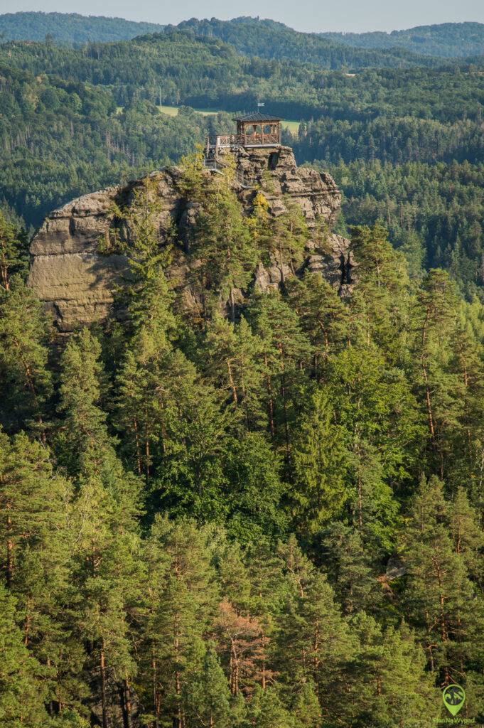 Mariina skala Mariina vyhlidka panorama o zachodzie słońca.